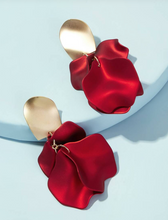 Load image into Gallery viewer, Red Petal Earrings